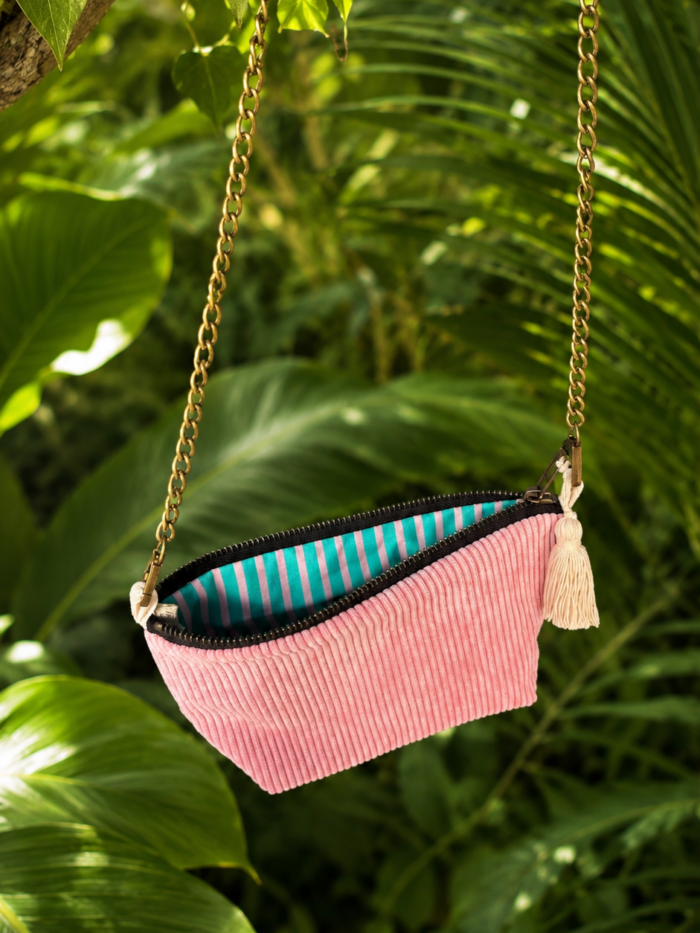 Sac jacobas en velours rose avec chainette amovible